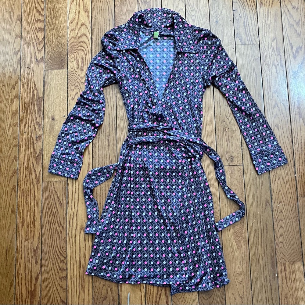 Omnia 100% Silk Stylish Wrap Dress with Geometric Pattern Women’s Size 2 - Picture 2 of 10